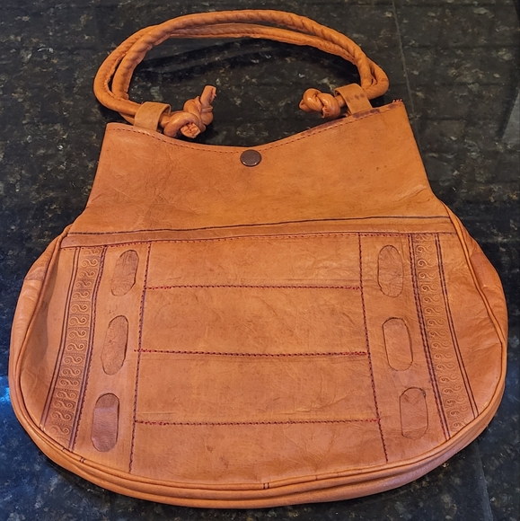 Vintage Tooled/Embossed Tan Leather Purse - Picture 2 of 13